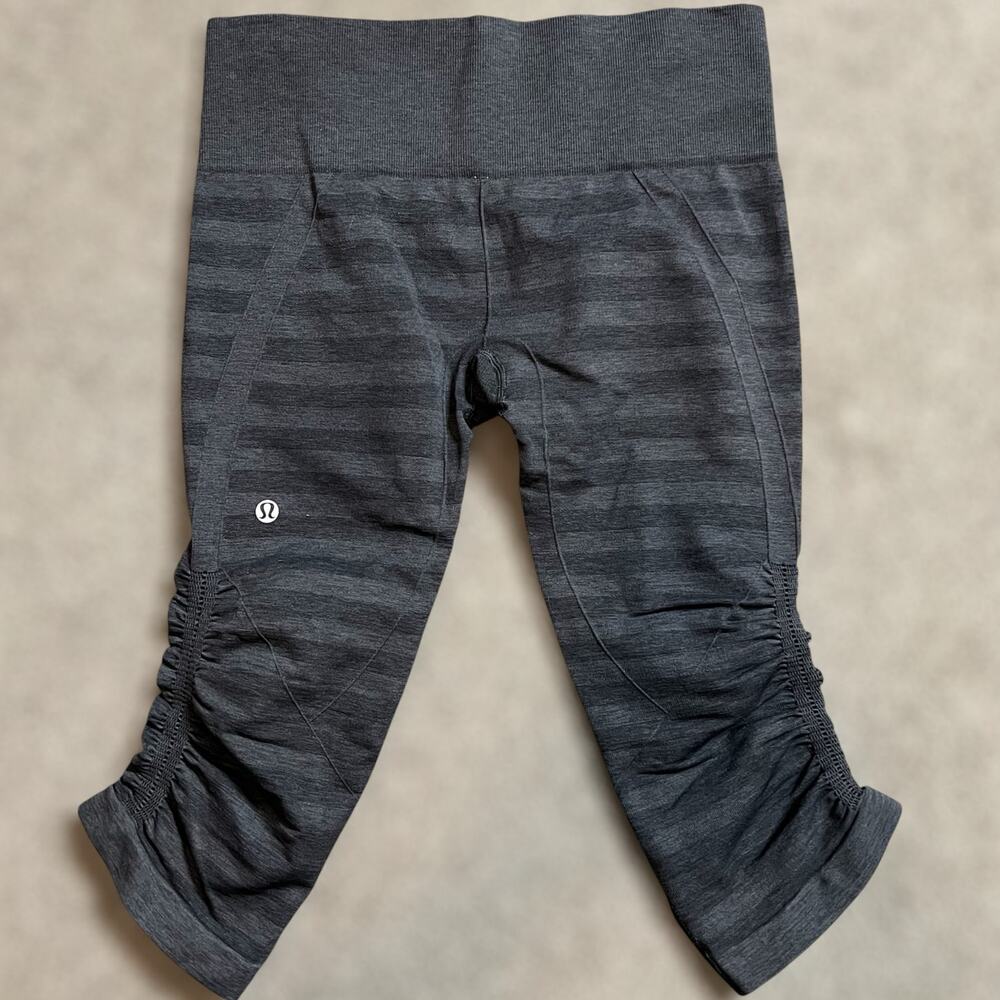 Lululemon In The Flow ll Leggings 8 Women Black Stripe Yoga Gym Athletic Workout
